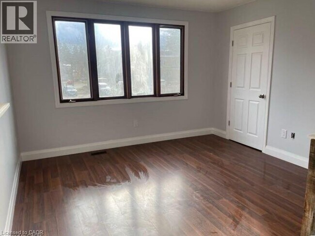 367 Wilson St E in Hamilton, ON - Building Photo - Building Photo