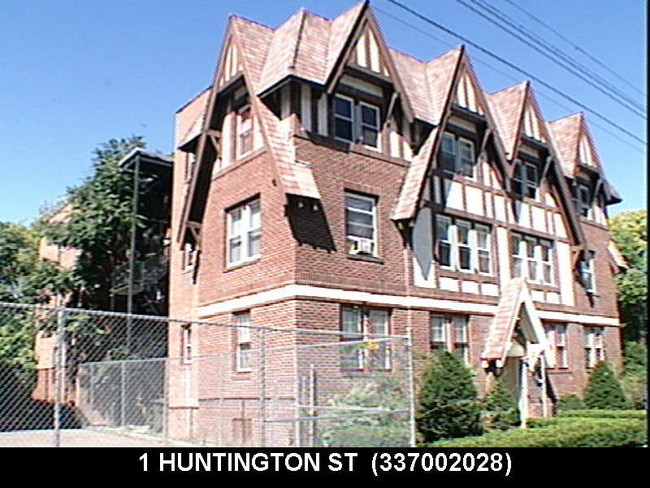 1 Huntington St in Hartford, CT - Building Photo - Building Photo