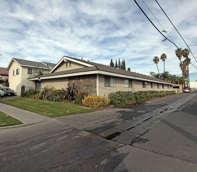 8205 Larson Ave in Garden Grove, CA - Building Photo - Building Photo