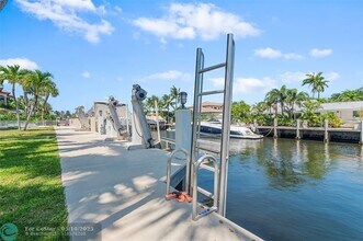 770 SE 22nd Ave in Pompano Beach, FL - Building Photo - Building Photo