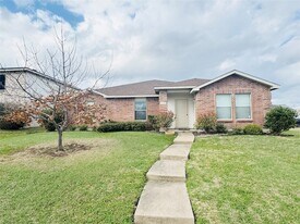 1728 Chesterwood Dr in Rockwall, TX - Building Photo