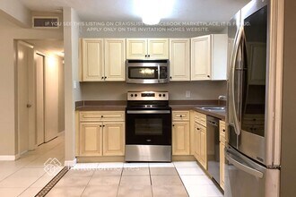 1110 E Camellia Dr in Brandon, FL - Building Photo - Building Photo