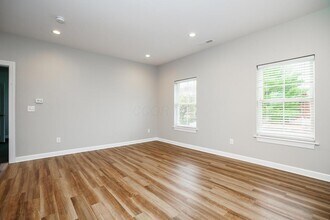 1605 Elmwood Ave in Columbus, OH - Building Photo - Building Photo