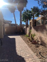 1091 Via St Lucia Pl in Henderson, NV - Building Photo - Building Photo