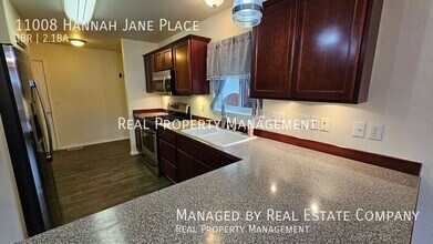 11008 Hannah Jane Pl in Anchorage, AK - Building Photo - Building Photo