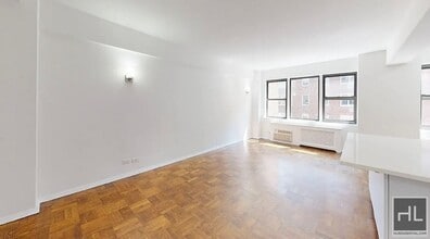 BEEKMAN PLACE, Unit 9E in New York, NY - Building Photo - Building Photo