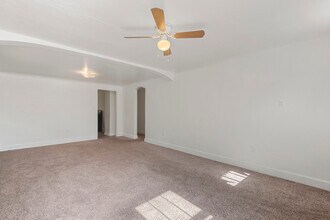 3555 S Bannock St, Unit 2 in Englewood, CO - Building Photo - Building Photo