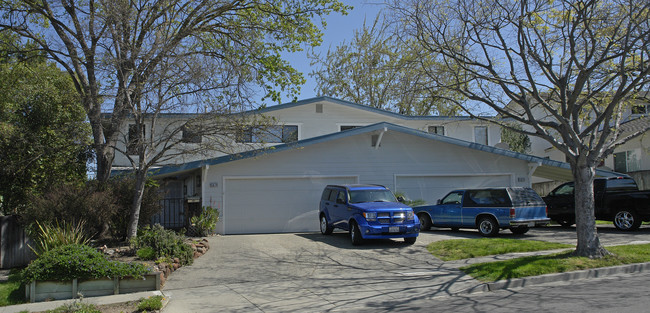 5674-5676 San Carlos Way in Pleasanton, CA - Building Photo - Building Photo