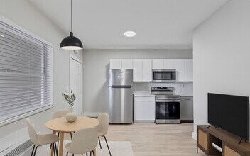 1315 NE Miami Ct, Unit Brickell - 1 Bedroom in Miami, FL - Foto de edificio - Building Photo