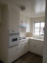 Via Del Amo Apartments in Torrance, CA - Building Photo - Building Photo