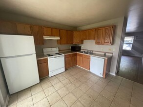 Windsor West Apartments in West Lafayette, IN - Building Photo - Interior Photo