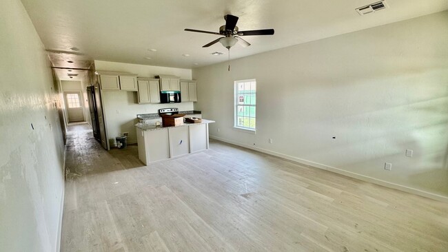 1311 SW Wisconsin Ave in Lawton, OK - Building Photo - Building Photo
