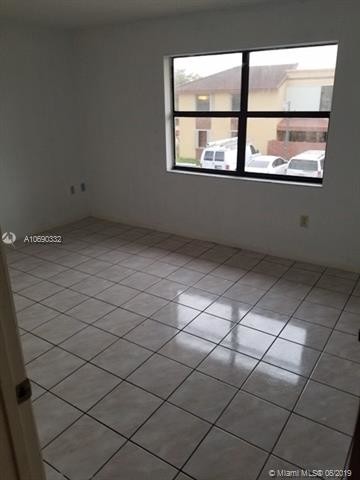 10859 NW 7th St-Unit -24-18 in Miami, FL - Building Photo