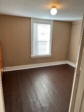 10 Ellsworth St in Worcester, MA - Building Photo - Building Photo