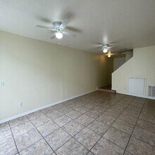 2715 Fan Palm Dr in Davenport, FL - Building Photo - Building Photo
