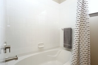 1760 Apartments in Lawrenceville, GA - Building Photo - Interior Photo