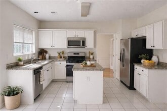 3491 Chastain Glen Ln NE in Marietta, GA - Building Photo - Building Photo