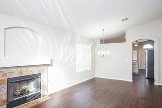 7032 Village Shore Ct in Las Vegas, NV - Building Photo - Building Photo