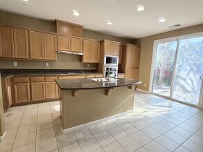 2366 Delgado Pl in Woodland, CA - Building Photo - Building Photo