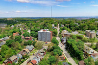 Perrysville Plaza in Pittsburgh, PA - Building Photo - Building Photo