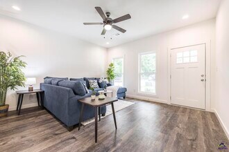 106 Leisure Pointe Rd in Warner Robins, GA - Building Photo - Building Photo