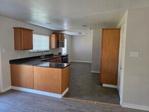 2937 Laramie St in Irving, TX - Building Photo - Building Photo