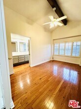 5241 W Goldenwood Dr in Inglewood, CA - Foto de edificio - Building Photo