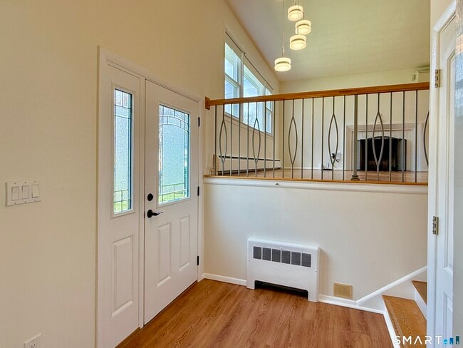 47 Fuller Dr in West Hartford, CT - Building Photo - Building Photo