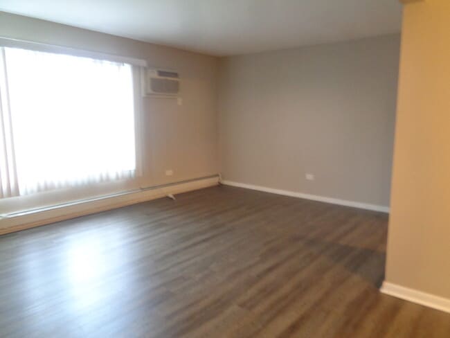 5720 108th St in Chicago Ridge, IL - Building Photo - Building Photo