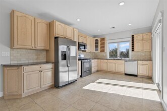 24 Bayville Ave in Bayville, NY - Building Photo - Building Photo