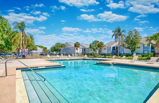 Sands at St Lucie in Fort Pierce, FL - Foto de edificio - Building Photo