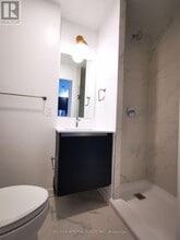 395 Dundas St W in Oakville, ON - Building Photo - Building Photo