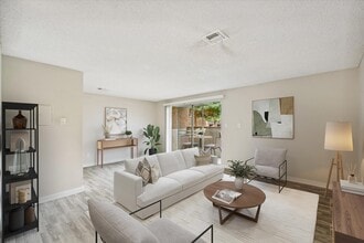 Westwood in Coalinga, CA - Building Photo - Building Photo