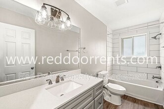 10301 Medallion Dr in Indianapolis, IN - Building Photo - Building Photo