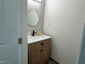 4500 Kings Lake Dr in Marietta, GA - Building Photo - Building Photo