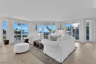 4901 Gulf Shore Blvd N in Naples, FL - Building Photo - Building Photo