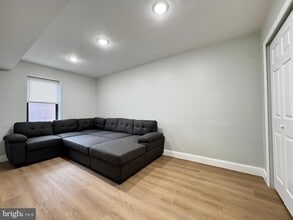 1024 Race St, Unit 3A in Philadelphia, PA - Building Photo - Building Photo