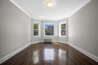 5534 W George St in Chicago, IL - Foto de edificio - Building Photo