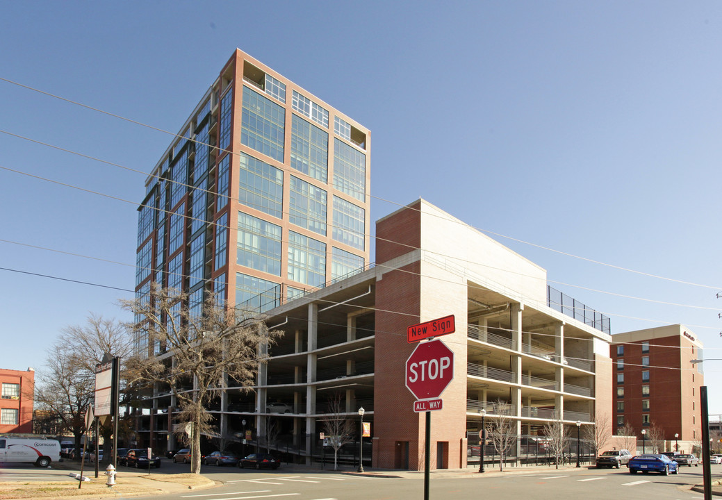 River Market Tower in Little Rock, AR - Building Photo