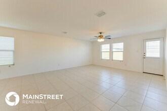 332 Dry Cyn Wy in Haslet, TX - Foto de edificio - Building Photo