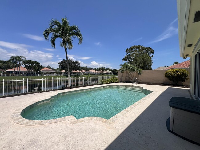 property at 244 Hampton Pl