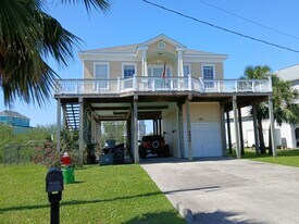 3806 Las Palmas St in Galveston, TX - Building Photo