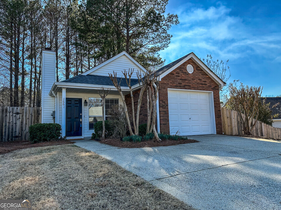 2661 Laurel Ln NW in Kennesaw, GA - Building Photo