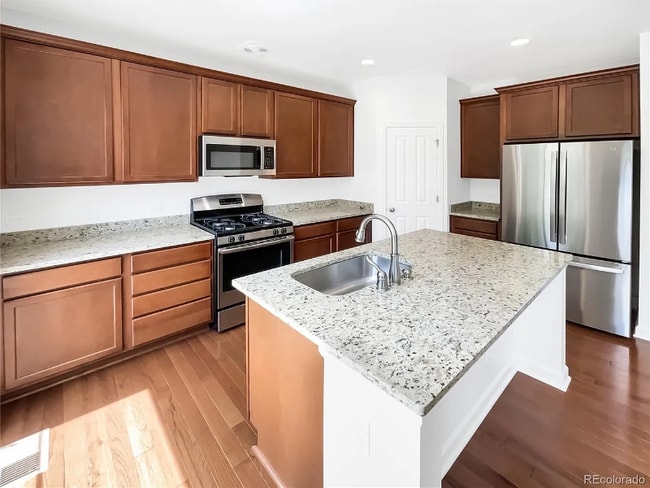 3554 E 140th Pl in Brighton, CO - Foto de edificio - Building Photo