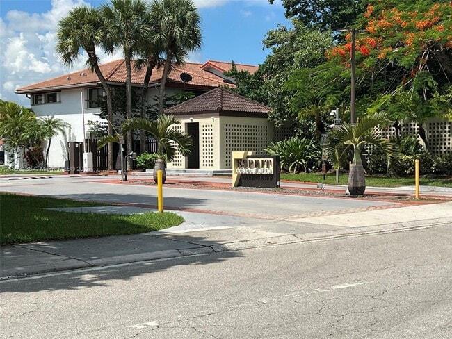 9691 SW 138th Ave in Miami, FL - Building Photo - Building Photo