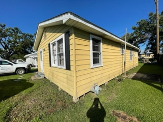 16831 Old Spanish Trail in Des Allemands, LA - Building Photo