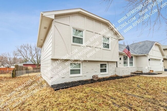 property at 513 NW 9th St