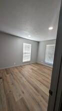 815 E Wayne Ave in Salina, KS - Building Photo - Building Photo