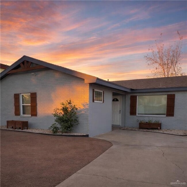 5 Gull Ave in McAllen, TX - Building Photo - Building Photo