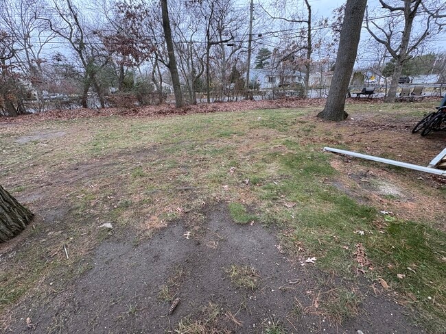 4 Canary Pl, Unit 4 in Farmingville, NY - Foto de edificio - Building Photo